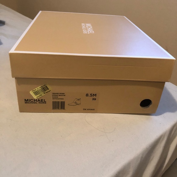 Michael Kors Ankle Boots - Picture 4 of 6